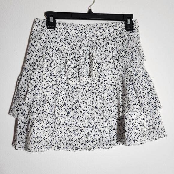 Ulla Johnson Ella Skirt in Porcelain Floral Vine Tiered Ruffle Mini - Picture 3 of 10